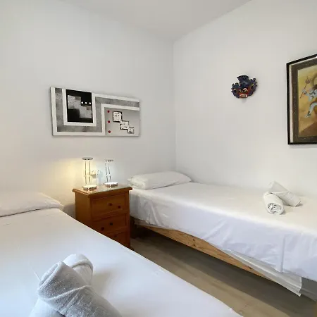 Penthouse Clavero Casasol * 内尔哈