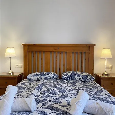 Penthouse Clavero Casasol * 内尔哈